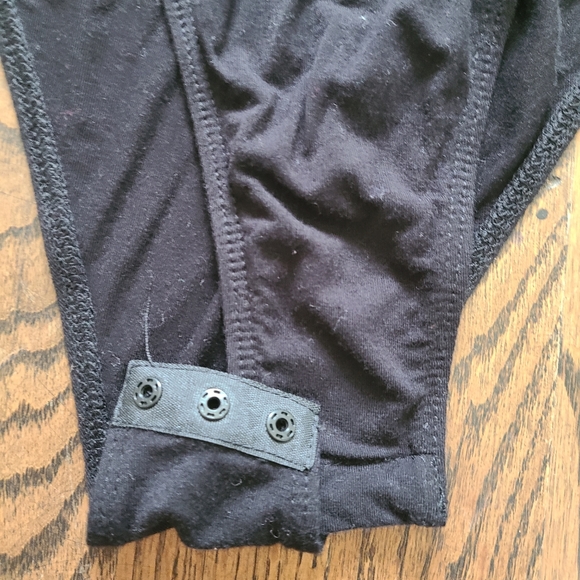 Cutout turtleneck bodysuit - Picture 2 of 4